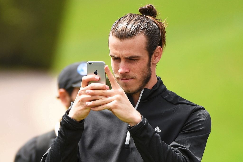 Gareth Bale ternyata juga menyukai olahraga golf