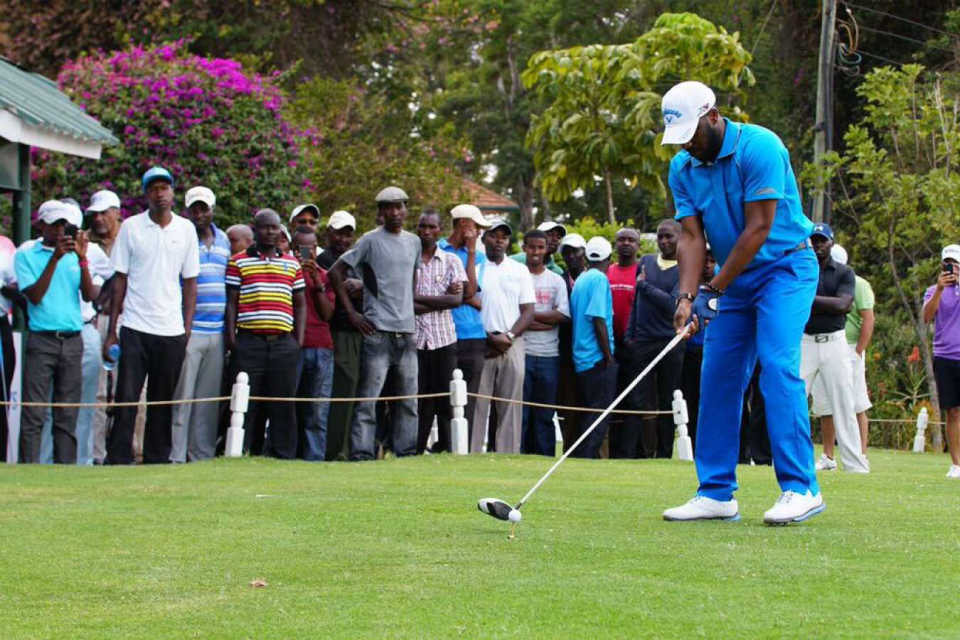 Tips melakukan pukulan golf dari Okocha